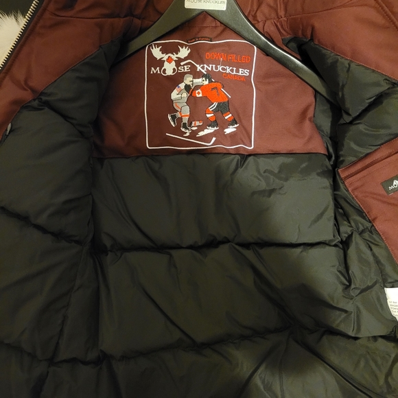 Moose Knuckle Oxblood Beaver Jacket NWT - Picture 4 of 8